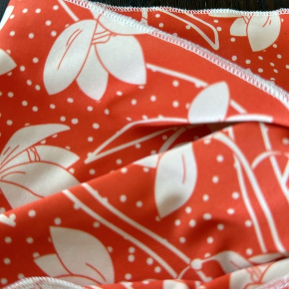 Stone Fox Swim Print Java Bikini Top - Picture 3 of 4